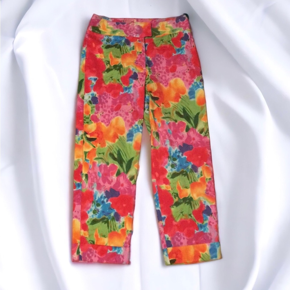 Boston Proper Vintage Midrise Ctopped Pants. Colorful floral. Size 6  Like New